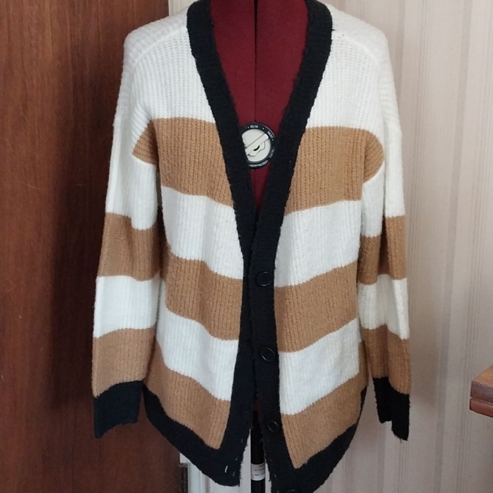 BKE BUTTON up cardigan size S